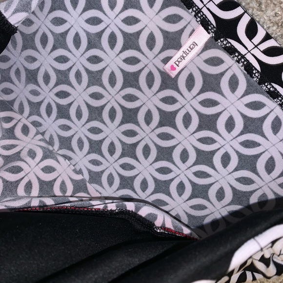 Tempted White, Black & Red Patterned Top size M - Picture 6 of 8